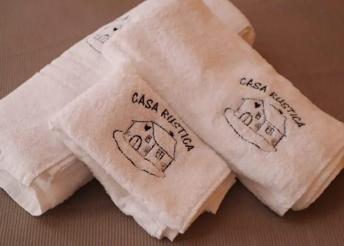 Casa Rustica * 孔韦尔萨诺